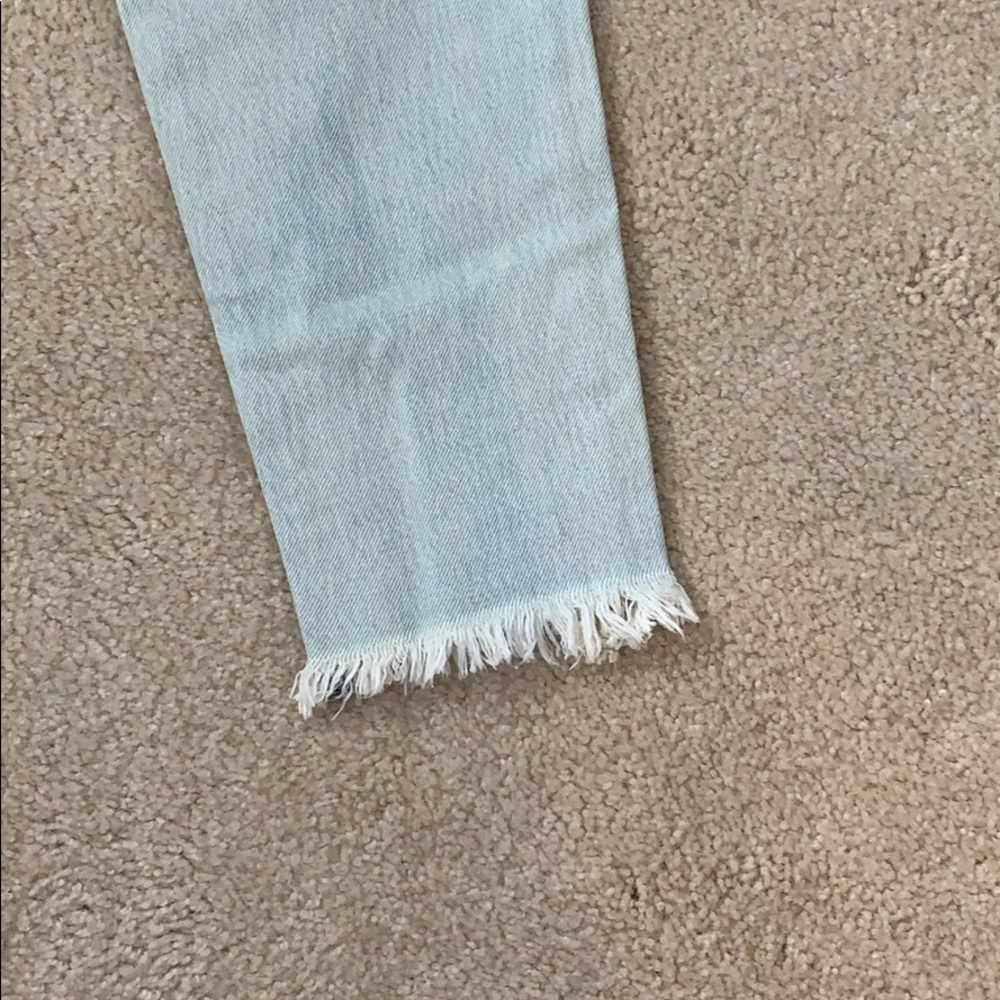 Zara Distressed Jeans - Picture 6 of 6